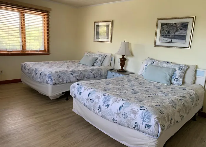 Cape Pines Motel