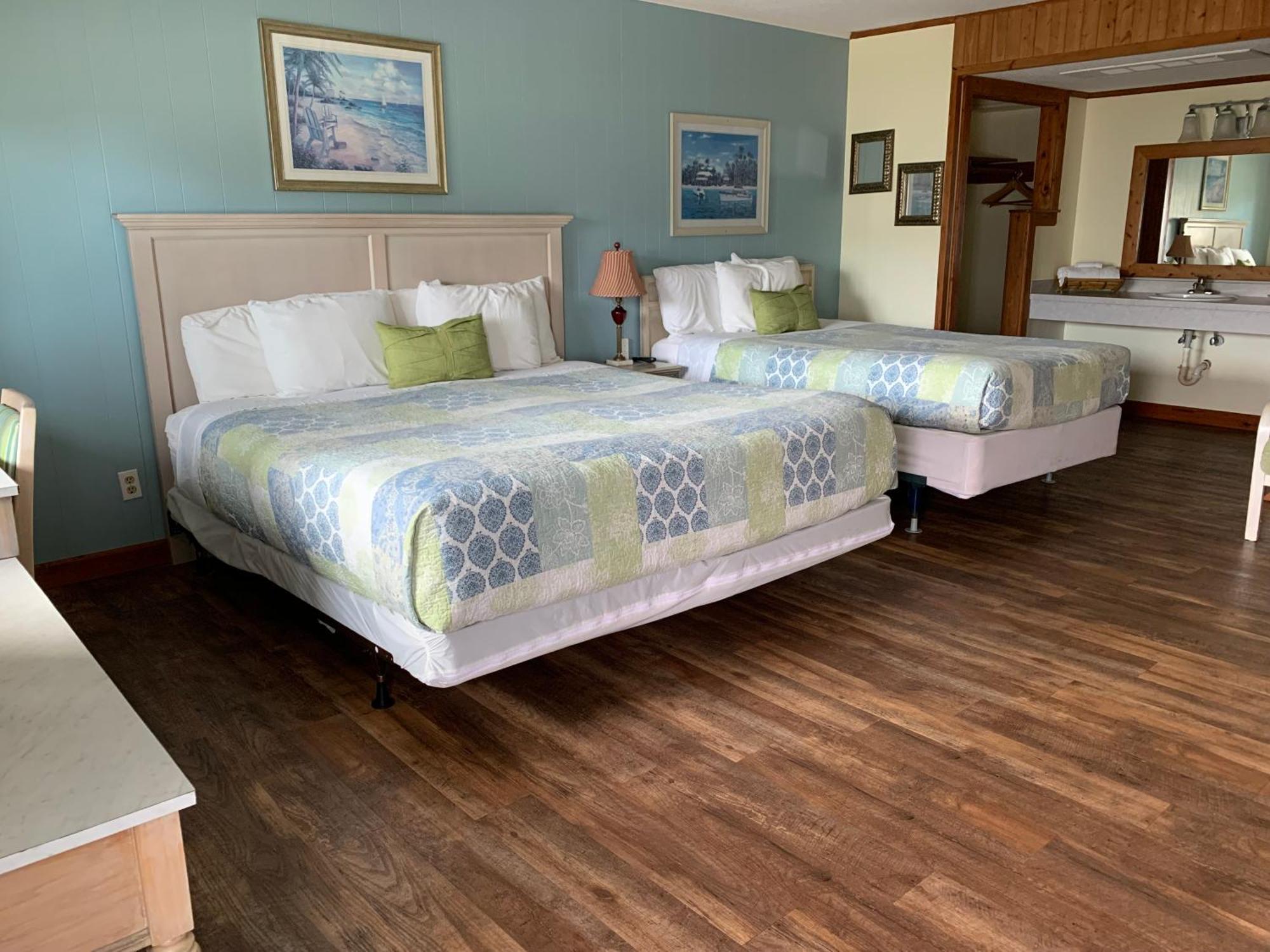Cape Pines Hatteras Island 2*