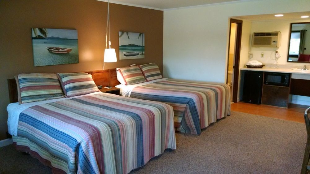 Cape Pines Hatteras Island 2*