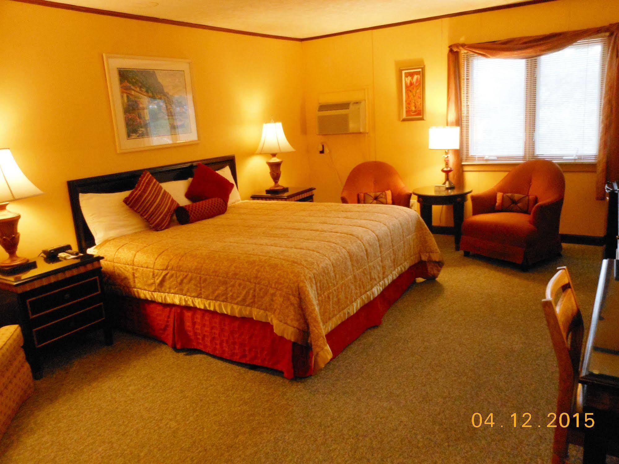 Cape Pines Hatteras Island Motel 2*
