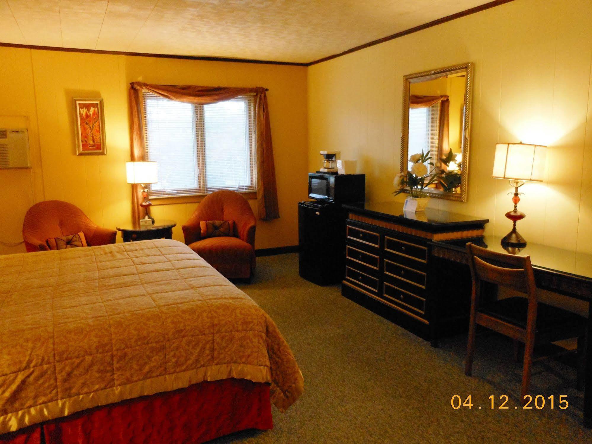 Motel Cape Pines Hatteras Island 2*